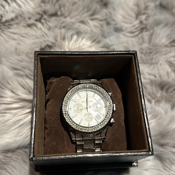 Michael Kors Watch - MK 5337 - Picture 2 of 9